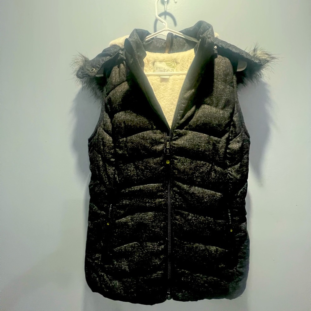 Green Tea Puffer Vest. Women’s size small.